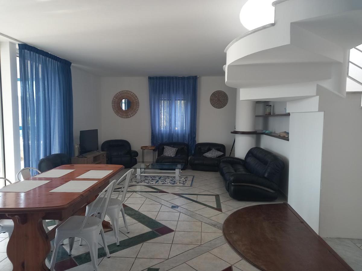 Villa Acquamarina Calasetta Eksteriør billede